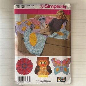 Simplicity Crochet Pattern with Owl and Butterfly Designs Pattern 2935